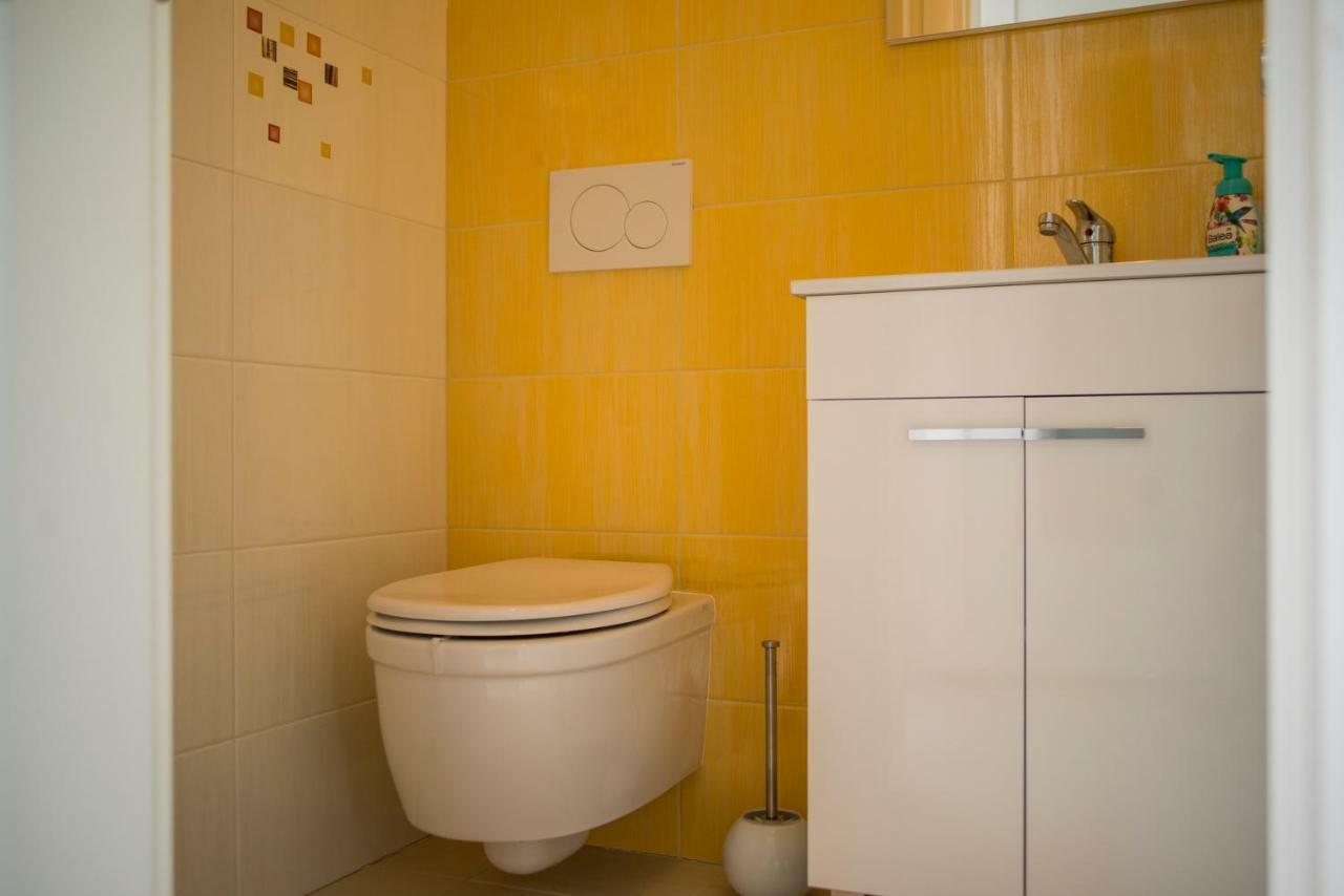 איזולה Vila Magenta, Terrace, Free Parking מראה חיצוני תמונה